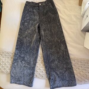 Universal Thread Sailor Wide Leg Pant 
Size 8